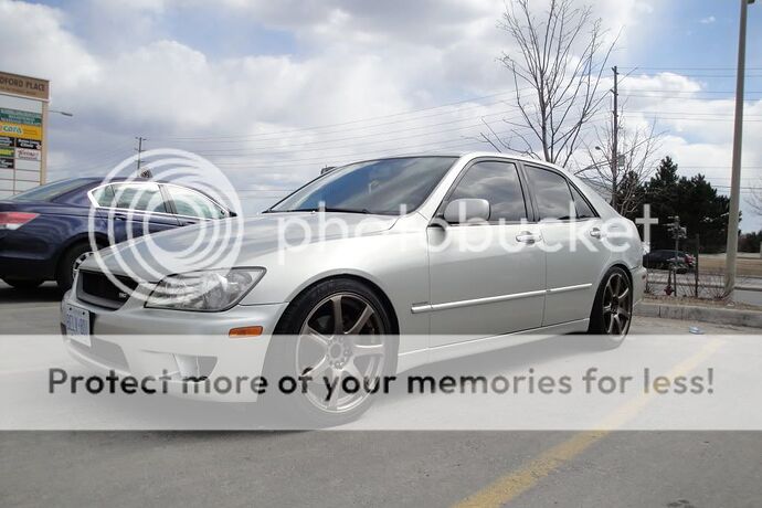 http://i211.photobucket.com/albums/bb251/Cal-Soy/03%20IS300/DSC01030.jpg