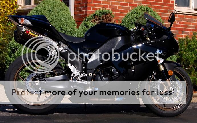 http://img.photobucket.com/albums/v289/EclipseBlur/DSC_0013.jpg