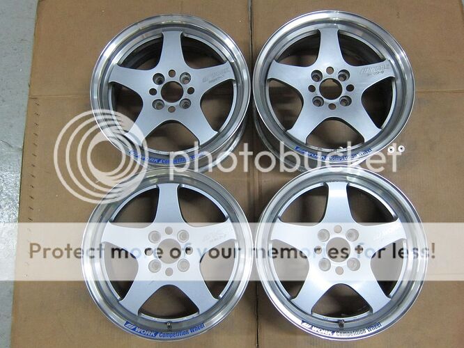 http://i89.photobucket.com/albums/k217/Rexchris66/JDM%20Wheelssssssss%202/Work%20RSZ-R%20-%2024%20Oct%202012/IMG_4157.jpg