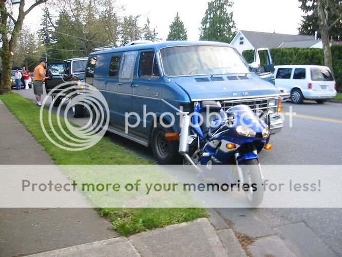 http://i9.photobucket.com/albums/a92/slowmaro/IMG_2751.jpg
