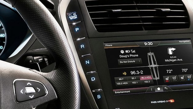 http://www.egmcartech.com/wp-content/uploads/2012/05/lincolnmkzgears.jpg