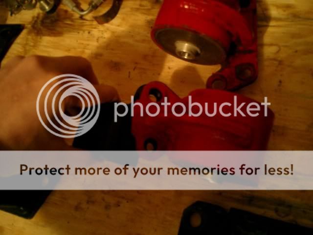 http://i197.photobucket.com/albums/aa271/shrekb18/ProjCRX017.jpg?t=1231423062