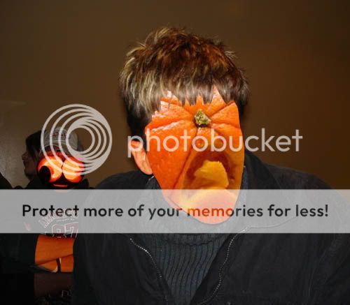 http://i17.photobucket.com/albums/b78/adamEthan/drdos.jpg
