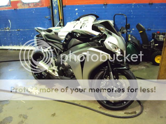 http://i783.photobucket.com/albums/yy114/seitzb517/DSC00820.jpg