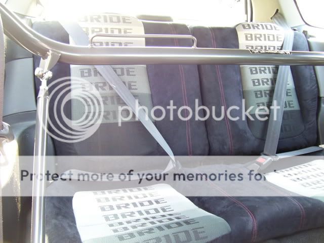 http://i7.photobucket.com/albums/y270/thejeremiah/Eh3/100_2244.jpg
