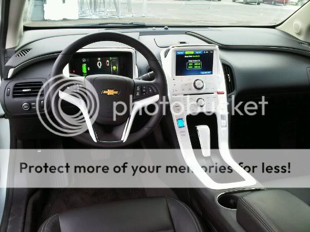 http://i604.photobucket.com/albums/tt121/Dolph_KYAS13/voltinterior.jpg