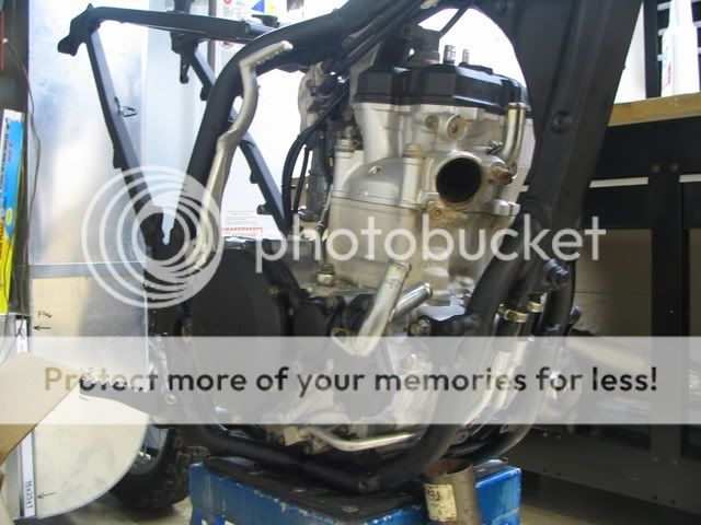 http://i185.photobucket.com/albums/x153/crazyz250/IMG_2219.jpg