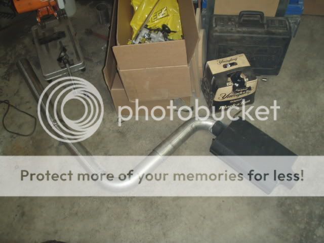 http://i894.photobucket.com/albums/ac144/brodyson240/Classroom2375.jpg