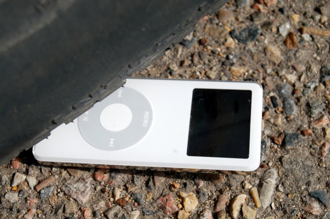 http://www.wired.com/images_blogs/gadgetlab/2009/12/ipod-660x438.jpg