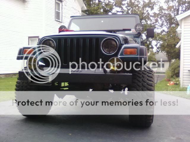 http://i303.photobucket.com/albums/nn148/L8APEX1/jeep2.jpg