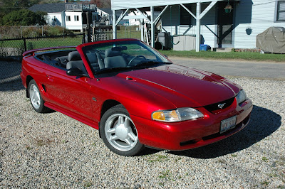 http://2.bp.blogspot.com/_SLSFpFE2EZ8/SbNA8wr1hfI/AAAAAAAAAoU/PfVS-SIpO9c/s400/1995+Mustang.jpg