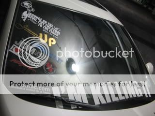 http://i3.photobucket.com/albums/y80/eghatchattack/imkillingit.jpg
