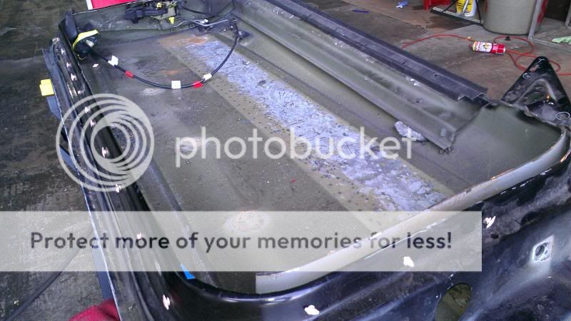 http://i4.photobucket.com/albums/y133/naaby2687/Black%20Mustang/IMAG4404_zps492b1883.jpg