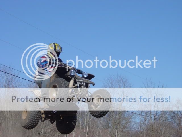 http://i14.photobucket.com/albums/a321/warriorspeed350/blaster%20200/riding037.jpg