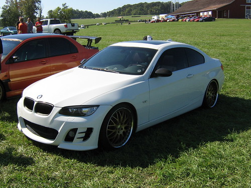 http://farm4.static.flickr.com/3182/2923939399_f8e594438c.jpg