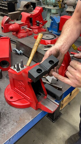 Options For V Jaws For Pipes