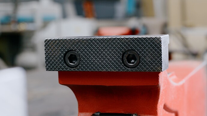 The Fireball 510 Hardtail stock jaws still provide a strong grip, but can be cycled out for other jaws