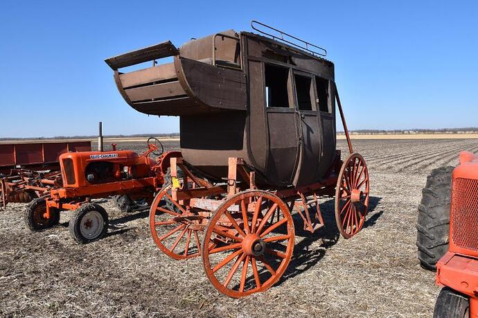 StagecoachHorseDrawn-IL-MikeNordstrom