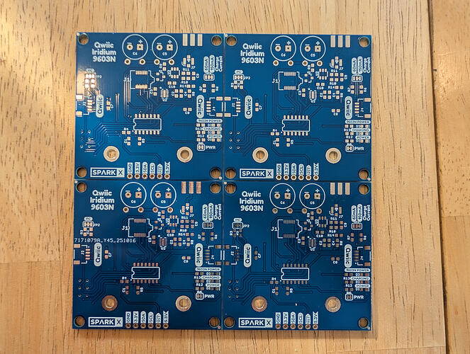 PXL_20251109_222817975